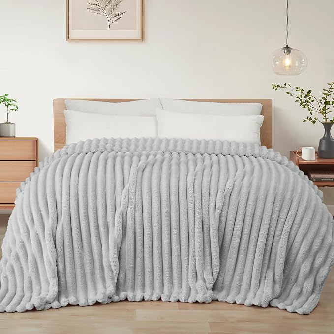 Blankets & Throws