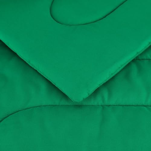 Amazon Basics 5-Piece Soft Microfiber Kid's Bed-in-a-Bag Bedding Set, Twin, Green, Solid