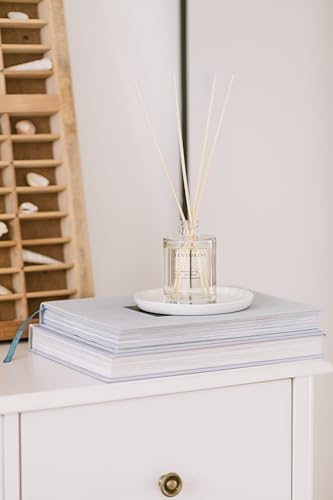 Brooklyn Candle Studio Luxury Santorini Reed Diffuser, 8 Rattan Reeds