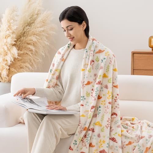 Luxury Printed Fleece Warm Throw Blanket, Soft Lightweight Velvety Plush Throw for Couch and Bed, Cozy Comfy for All Seasons(Cream Various Mushrooms, 50×70 Inches)