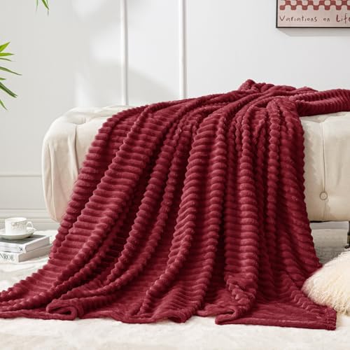 BEDELITE 3D Ribbed Burgundy Fleece Throw Blanket for Couch, 50x70 Inch