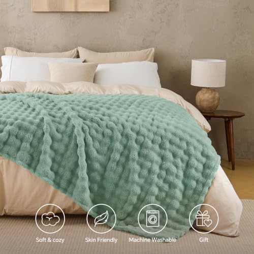 BEDELITE Sage Green 3D Fleece Bubble Throw Blanket for Couch, 50x60 Inches