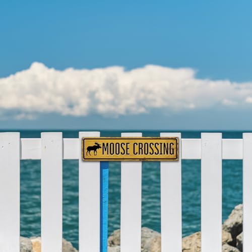 Rustic Farmhouse Metal Tin Sign, Moose Crossing Sign, Vintage Animal Road Signs for Porch, Yard, and Farmhouse, Animal Crossing Warning Signs, Perfect for Garden and Road, 15.7 x 3.9 inches