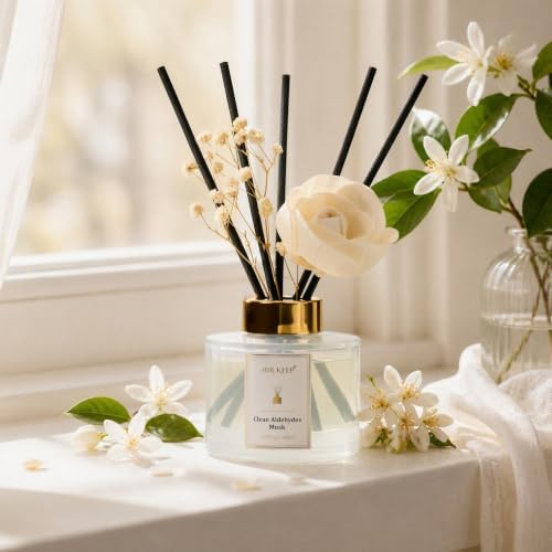 Airkeep Flower Reed Diffusers Set, 5.07 oz Clean Aldehydes Musk Scented Oil Diffuser with 8 Reed Sticks, Home Fragrance Diffuser Gift Set for Bathroom & Office Decor 150ml