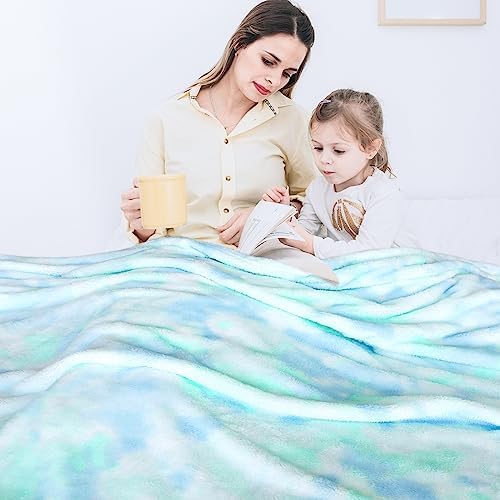 MUGD Sage Green Throw Blanket - Soft Fuzzy Fleece Blanket for Couch Bed, Cozy Gifts for Women, Girls, Spring Room Decor, 50x70 Inches