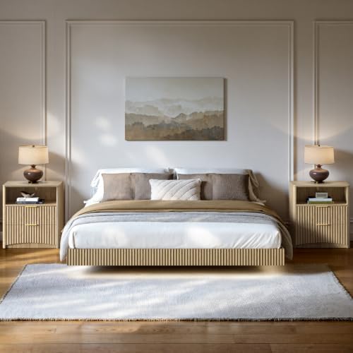Evermagin Queen Bedroom Set, Floating Bed Frame & Charging Nightstands, Oak