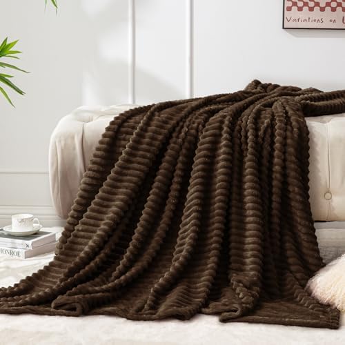 BEDELITE 3D Ribbed Dark Brown Fleece Throw Blanket for Couch, 50x60 Inch