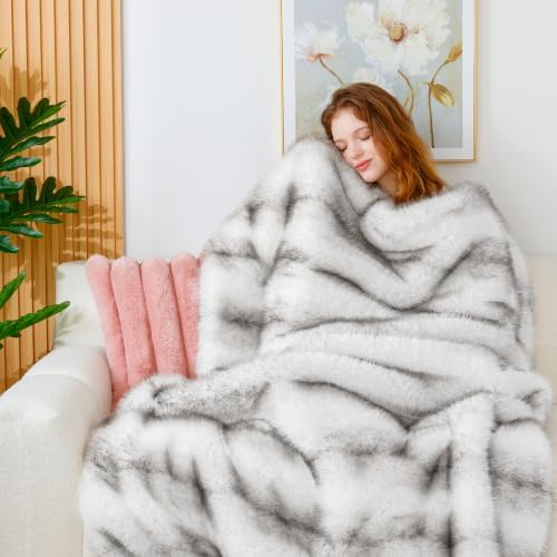 Touchat Luxury Faux Fur Queen Blanket, Grey, 80''x80''