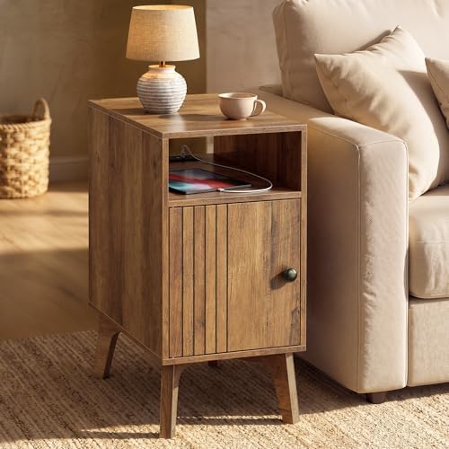VASAGLE End Table with Charging Station, Narrow Side Table, Nightstand