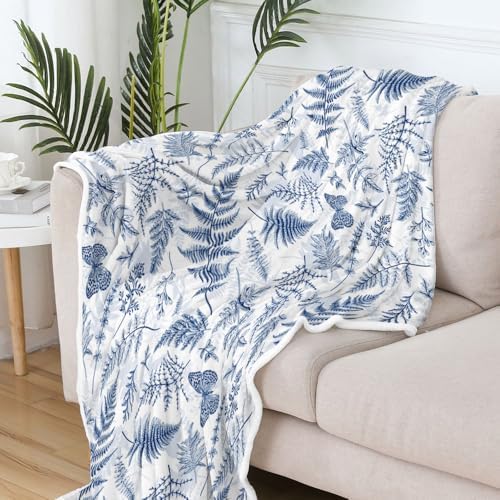Floral Throw Blanket, Blue White Throws with Wildflowers Botanical Floral Printed for All Seasons, Vintage Butterfly Fluffy Fuzzy Blanket for Bedding Sofa and Travel Couch Chair Sofa Home Decor,50x60