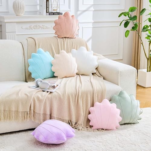 Uvvyui Shell Pillow Seashell Throw Pillow Shell Shaped Decorative Pillows Soft Velvet Sea Shells Pillow Aesthetic Home Decor Sea Ocean Beach Cushion Bed Pillow（Beige, 13x11 Inch）