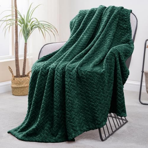 Exclusivo Mezcla Fleece Throw Blanket for Couch Sofa, 50”x70”, Forest Green