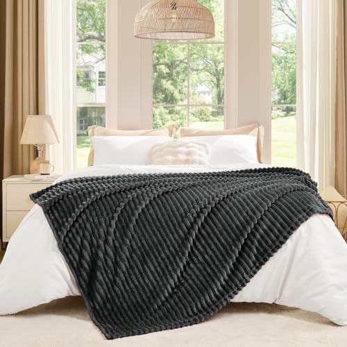 BEDELITE 3D Ribbed Charcoal Grey Fleece Throw Blanket for Couch, 50x60 Inch