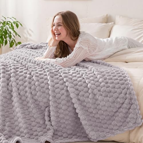 Exclusivo Mezcla Large 3D Fleece Throw Blanket for Couch, Light Grey