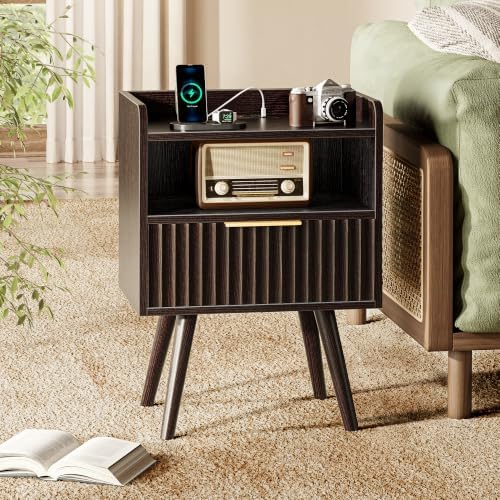 Huuger Nightstand Set of 2 with Charging Station, USB-C Port, End Tables