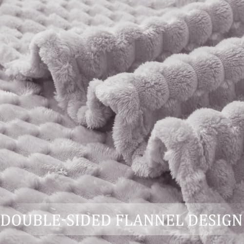 Exclusivo Mezcla Large 3D Fleece Throw Blanket for Couch, Light Grey