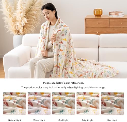 Luxury Printed Fleece Warm Blanket, Soft Lightweight Velvety Plush Throw for Couch and Bed, Cozy Comfy for All Seasons(Cream Various Mushrooms, 108×90 Inches)