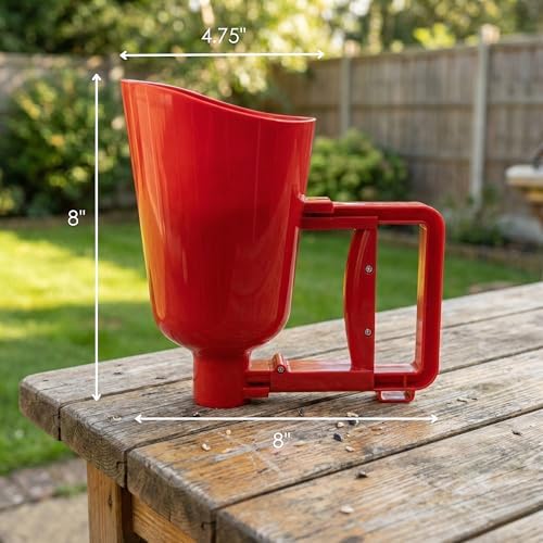 Bird Seed Scoop, Quick Release Plastic Scoop for Ease in Filling Bird Feeders, Holds 4 Cups of Seed