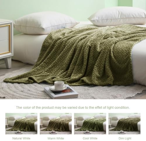Exclusivo Mezcla Fleece Throw Blanket for Couch Sofa, 50”x70”, Olive Green