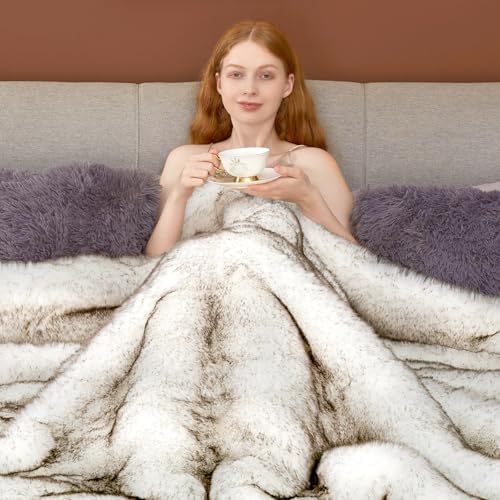 Touchat Luxury 1000GSM Faux Fur Throw Blanket, Super Heavy Thick Warm Cozy Blankets for Couch Bed Sofa, Plush Fuzzy Elegant Soft Reversible Mink Blanket for Living Room Bedroom, Twin Size,White