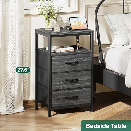 Huuger Nightstand with Charging Station, 27.6 Inch Bedside Table,Side Table