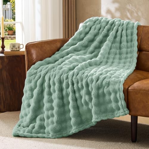 BEDELITE Sage Green 3D Fleece Bubble Throw Blanket for Couch, 50x60 Inches