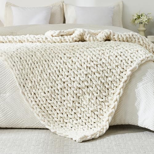 Bigacogo Chunky Knit Throw Blanket for Couch, 80x90 inches, Vintage White