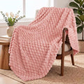 Exclusivo Mezcla Large 3D Fleece Throw Blanket for Couch, Dusty Pink