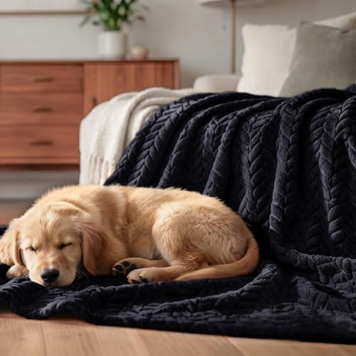 Exclusivo Mezcla Fleece Throw Blanket for Couch Sofa, 50”x70”, Black
