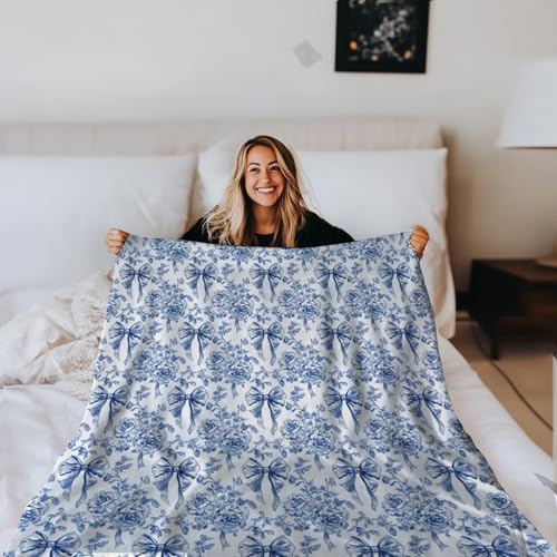Coquette Bow Floral Blanket, Blue and White Chinoiserie Flower Decorative Throw Blanket for Couch Bed Sofa, Grandmillennial Throw Blankets for Living Room Bedroom Decor, 50x60 Inches