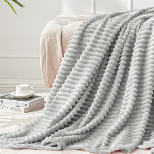 BEDELITE 3D Ribbed Light Grey Fleece Throw Blanket for Couch, 50x60 Inch