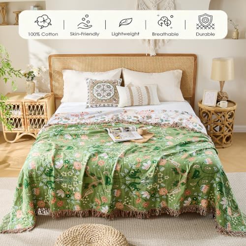 VANJOROY Boho Throw Blanket, 100% Organic Cotton Breathable Ultra Soft 91" x 108" King Bed Quilt Throw - All Season Floral Rustic Farmhouse Decor Luxury Blanket for Sofa Couch Chair and Gift