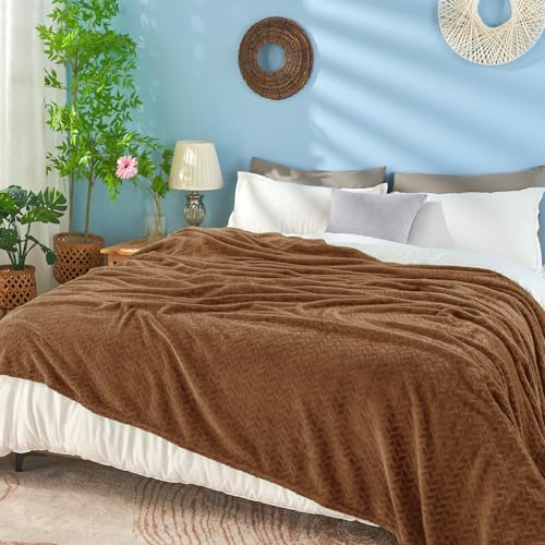 inhand Chocolate Brown Fleece Throw Blanket for Couch, Super Soft Flannel Blanket, Lightweight Fuzzy Blankets Sofa Bed Office, Washable Cozy Plush Fleece Blankets&Throw for All Season(50x60 Inches)