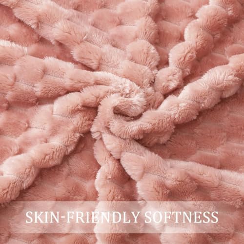 Exclusivo Mezcla Large 3D Fleece Throw Blanket for Couch, Dusty Pink