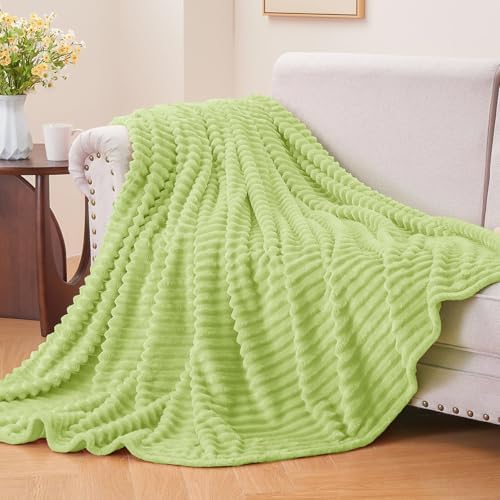 BEDELITE 3D Ribbed Cream Lime Fleece Throw Blanket for Couch, 50x60 Inch