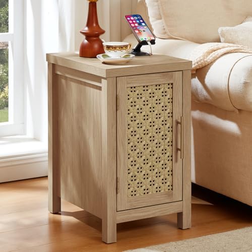 YUFAM Rattan Nightstand with Charging Station, Natural