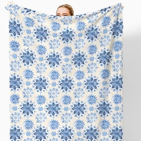 Winter Blue Snowflake Throw Blanket for Couch, Snowflake Christmas Decor, Vintage Blue and White Porcelain Floral Throw Blanket for Bedroom Living Room Home Decoration, 50x60 Inches