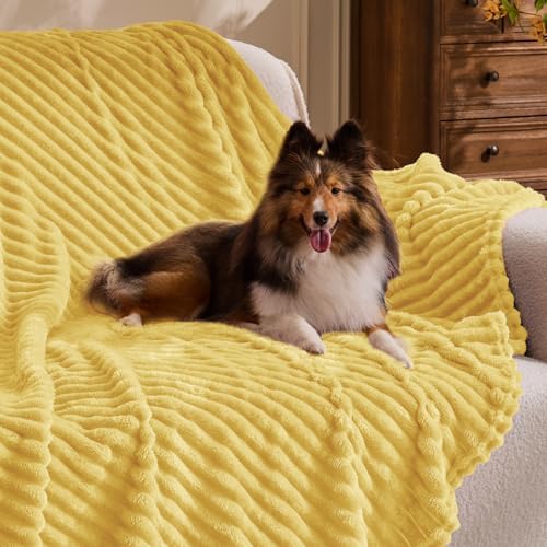 BEDELITE 3D Ribbed Light Yellow Fleece Throw Blanket for Couch, 50x60 Inch