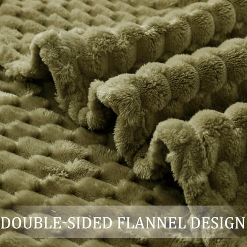 Exclusivo Mezcla Large 3D Fleece Throw Blanket for Couch, Olive Green