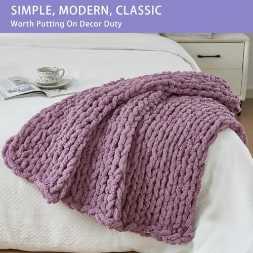 Bigacogo Chunky Knit Throw Blanket for Couch, 40x40 inches, Winter Grape