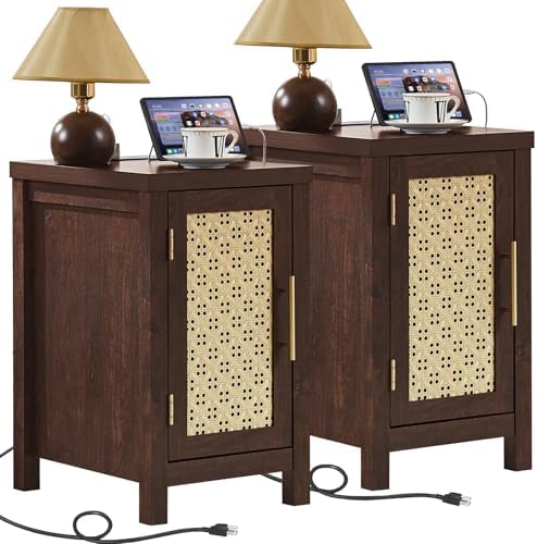 YUFAM Rattan Nightstand Set of 2 with Charging Station, Brown