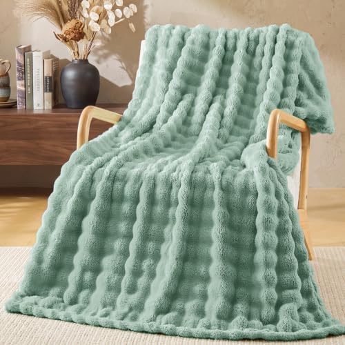 BEDELITE Sage Green 3D Fleece Bubble Throw Blanket for Couch, 50x60 Inches