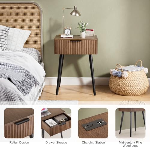 HAIOOU Fluted Mid Century Modern Nightstands Set of 2 with Charging Station