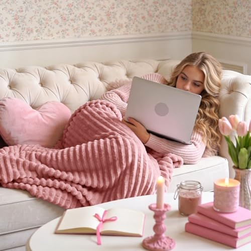 BEDELITE 3D Ribbed Jacquard Pink Fleece Throw Blanket for Couch, 50x70 Inch