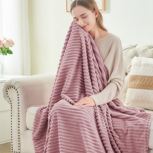 BEDELITE 3D Ribbed Berry Purple Fleece Throw Blanket for Couch, 50x60 Inch