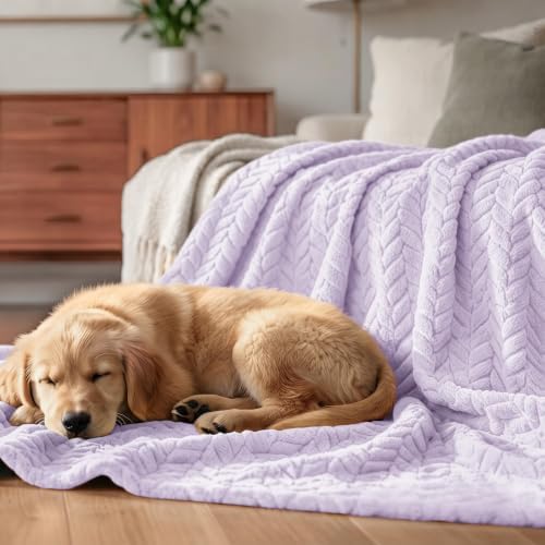 Exclusivo Mezcla Fleece Throw Blanket for Couch Sofa, 50”x70”, Lilac Purple