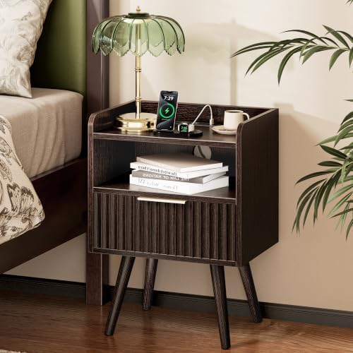 Huuger Nightstand Set of 2 with Charging Station, USB-C Port, End Tables