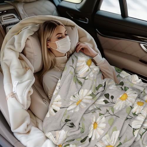 White Daisies Flower Fleece Throw Blanket Ultra Soft Cozy Decorative Flannel Blanket for Home Bed Couch Chair Travel 50x40in