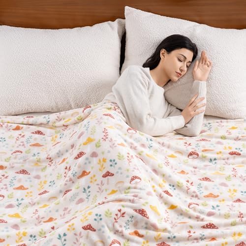 Luxury Printed Fleece Warm Blanket, Soft Lightweight Velvety Plush Throw for Couch and Bed, Cozy Comfy for All Seasons(Cream Various Mushrooms, 108×90 Inches)