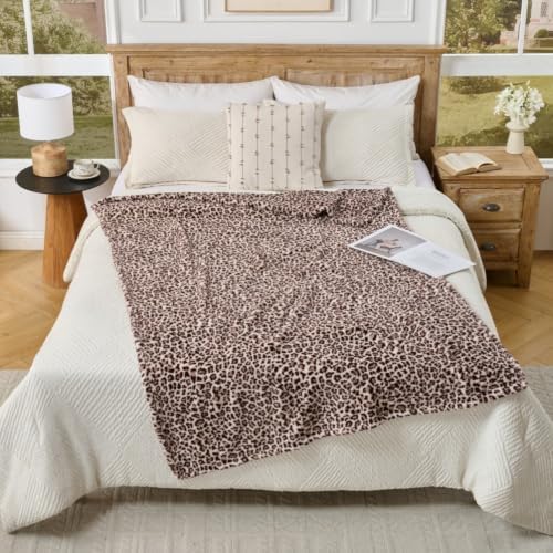 Leopard Cheetah Print Blanket – Grey Soft Plush Fleece Throw for Bed, Sofa & Travel – All Season Cozy Cheetah Pattern Home Decor Throw Blanket, 50″ x 60″